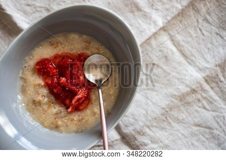 Summer Breakfast With Oatmeals