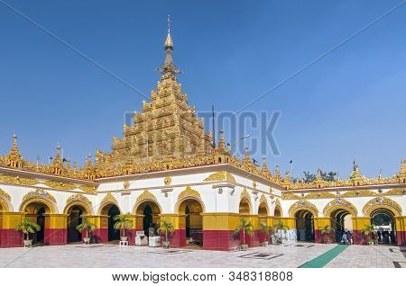 Golden Mahamuni Buddha Temple, Amazing Architecture Of Buddhist Temples At Mandalay In Myanmar (burm