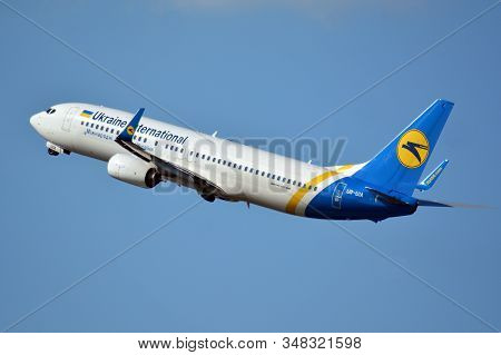 Warsaw, Poland. 24 July 2018. Airplane Ur-uia Ukraine International Airlines Boeing 737-8kv(wl)  Tak