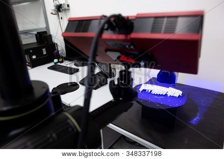 Professional 3d Scanner Scanning An Industrial Object, Plastic Molding Placed On A Turntable, Metrol