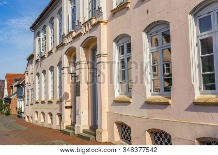 Schleswig, Germany - June 25, 2019: Historic Buildings At The Rathausmarkt Square In Schleswig, Germ