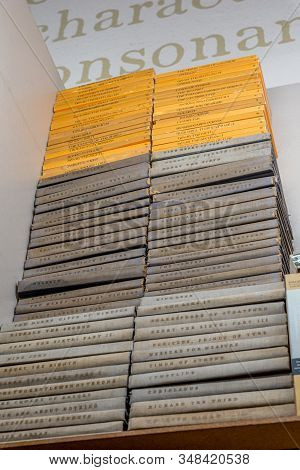 Kailua, Hawaii/usa- Dec. 30, 2019: Piles Of Old Shakespeare Books For Sale In A Used Bookstore In Ka