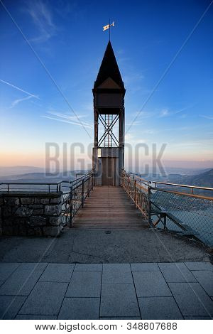 Sunset Buergenstock Life Schweiz With Mountains In Background