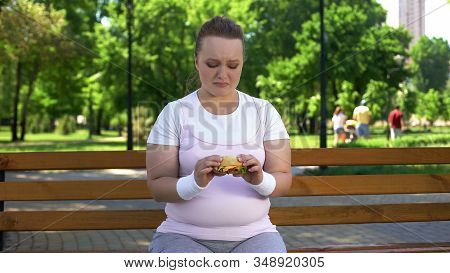 Fat Girl Struggles With Temptation To Eat Burger, Prefer Junk Food, No Willpower
