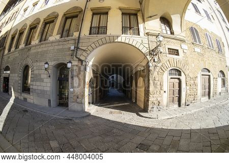 Florence, Italy. January 2022. Fisheye View Of The Arch Of Georgofili Street On The Lungarno Riversi