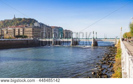 Bridge Over The  River Urumea In The Historic Center Of San Sebastian, Spain