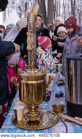 Kyshky Uennar Holiday: Winter Fun In Tatar. Tatar Holiday In Pushkino, Moscow Region. Russia - Febru