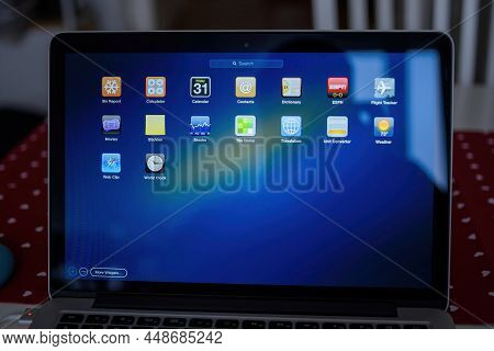 London, United Kingdom - Dec 25, 2018: Multiple Apps On The Retina Display Of Macos Yosemite Version