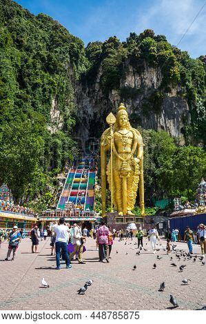 Gombak, Malaysia - 03 February, 2020: Batu Caves Is A Limestone Hill That Has A Series Of Caves And 