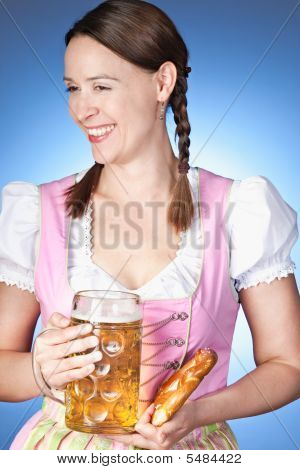 Menina feliz da Baviera
