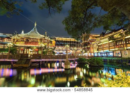 Shanghai Yuyuan Garden At Night