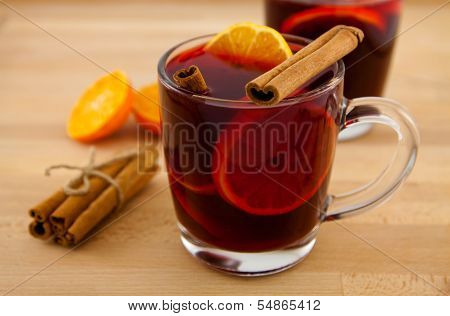 Mulled Wine With Cinnamon