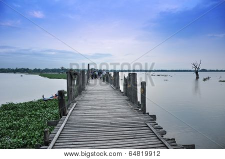 U Bein Bridge, Amarapura, Myanmar