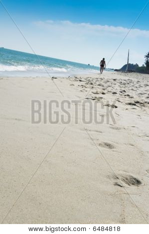 Walking Lamai Beach Koh Samui