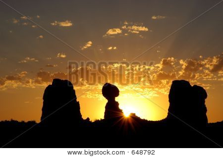 Sunrise A Balanced Rock