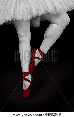 A Ballet Dancer Standing On Toes While Dancing Artistic Conversion