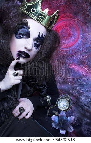 Mad queen.