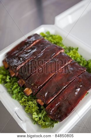 Fresh bbq ribs in a box