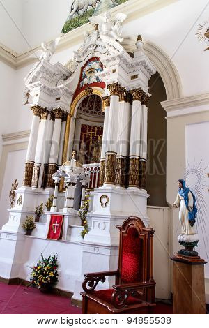 Altar Church Indoor