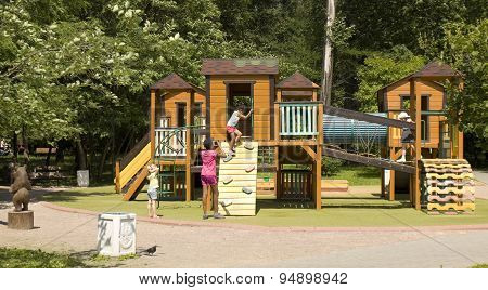 People Rest In Park Izmaylovsky