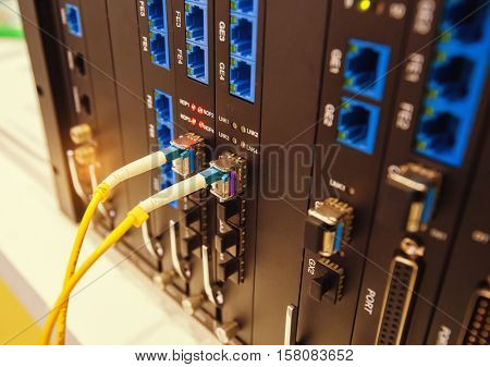 Fiber optic connecting on core network swtich