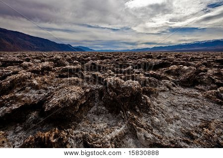 Campo da golf del diavolo nel bacino di Badwater.