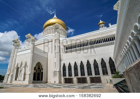 The Sultan Omar Ali Saifuddin Mosque in Bandar Seri Begawan,Brunei Darussalam