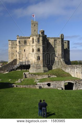 Warkworth, Castle