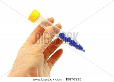 Izolované trubici s chemikáliemi
