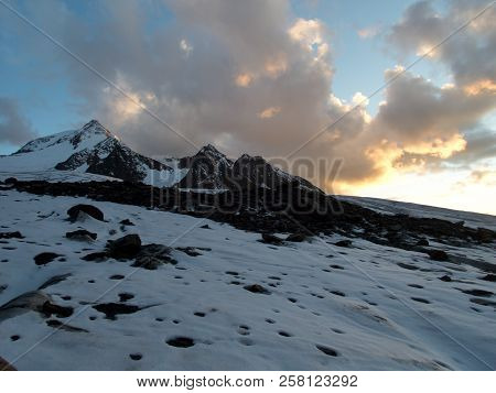 Beautiful Glacier Hike And Clim To Weisskugel Mountain