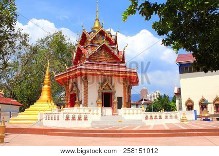 Pavilion in Pulau Tikus, thai Buddhist temple (Wat Chayamangkalaram), famous tourist attraction in Georgetown, Penang island, Malaysia