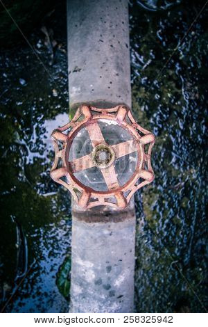 Rusty Gate Valve Of Water Pipe Sysyem
