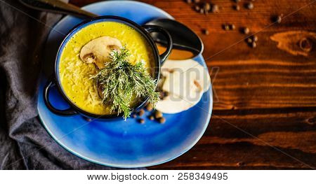 Rustic Dinner Set