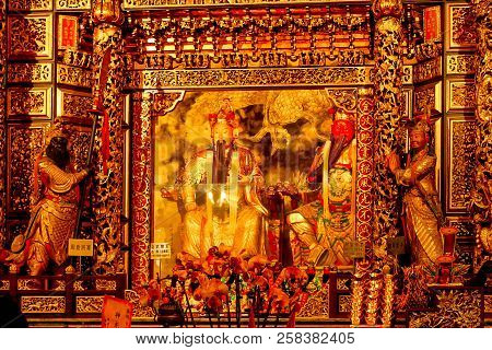 Nantou, Taiwan-feb 20,2016 Closeup Of Goddess(guan Yu) In Wen Wu Temple On Jfeb 20,2016