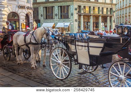 Vienna, Austria - 19.08.2018: Horse-drawn Carriage Or Fiaker, Popular Tourist Attraction, On Michael