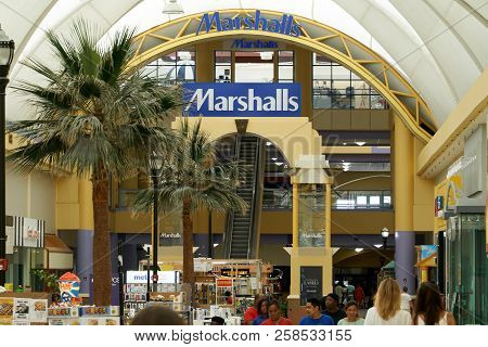 Miami, Usa - August 22, 2018: Marshalls Storefront And Entrance. Marshalls Is A Chain Of American Of