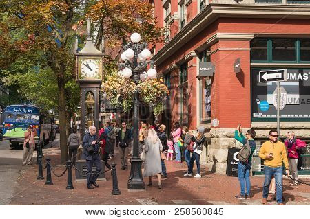 Vancouver, British Columbia, Canada - 13 September 2017: Steam Clock In Gastown District