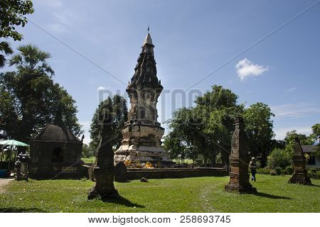 Thai Woman Travel Visit And Respect Praying Chedi Or Stupa Phra That Kong Khao Noi In Yasothon, Thai