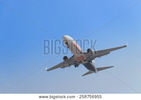 Big Airplane Flying With The Land Gear Down
