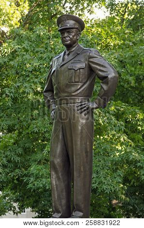London, Uk - July 25, 2017:  Statue Of President And General Dwight D. Eisenhower In Grosvenor Squar