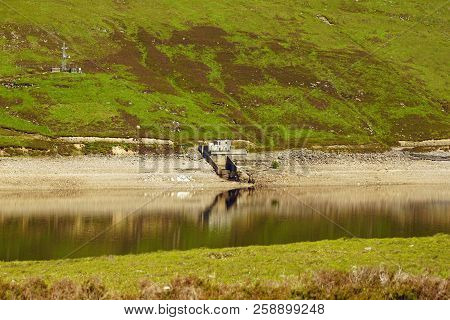 Loch Glascarnoch, A Reservoir 7km Long, Is About Halfway Between Ullapool And Inverness.