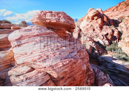 Včelí úly ve tvaru Red Rock