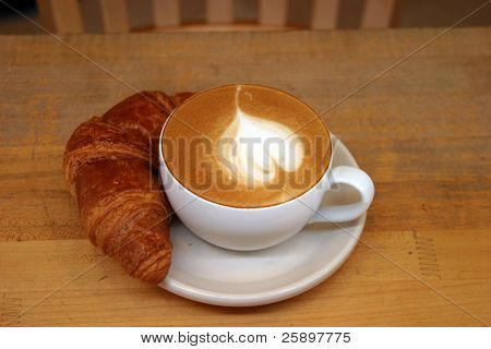 Seattles suosikki juoda kahvia ja croissant