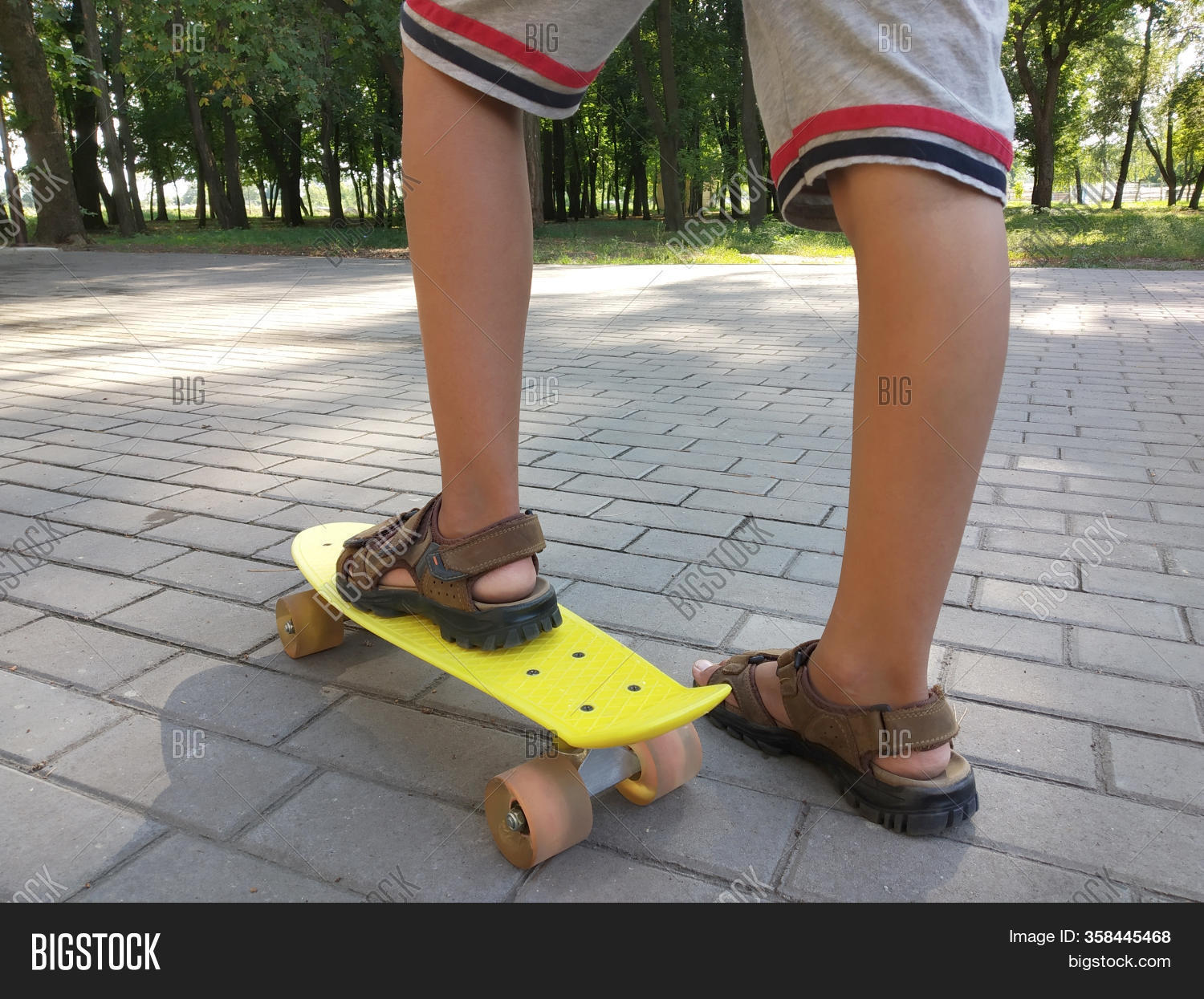 skateboard sandals