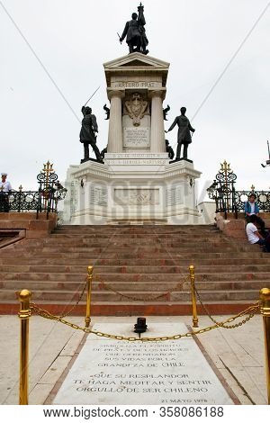 Valparaiso, Chile - January 25, 2015: Monument In Sotomayor Square Dedicated To Fallen Naval Heroes 