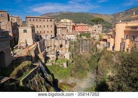 Waterfalls In The City Of Tivoli At  Villa Gregoriana In Lazio, Italy