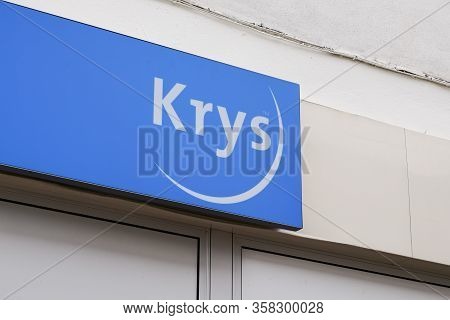 Bordeaux , Aquitaine / France - 01 15 2020 : Krys Optical Center Sign Logo Store Front Shop Sale Eye