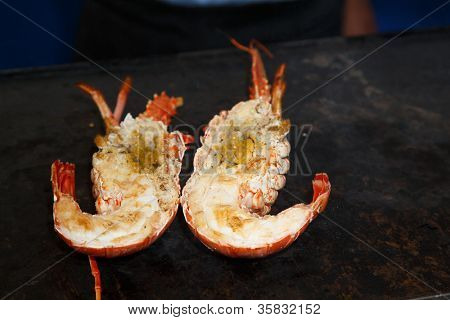 OLHAO โปรตุเกส - 9 aug: คนอาหารทะเลที่ทะเลเหตุการณ์เมื่อ 9 สิงหาคม 2012 ใน Olhao, Portug