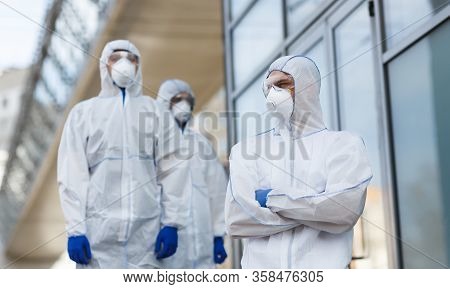 Team Of Medical Workr And Virologists Waiting For Patients With Coronavirus, World Pandemic, Covid-1
