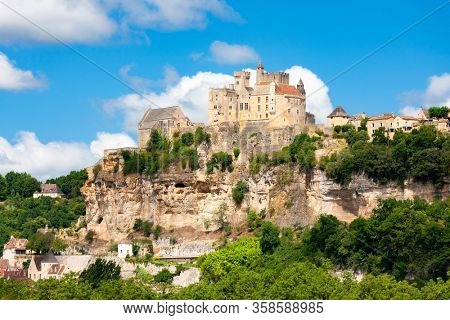 Chateau de Beynac (Beynac-et-Cazenac) France